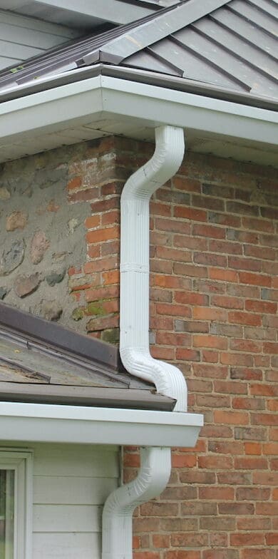 White gutters in a 2-tier system.